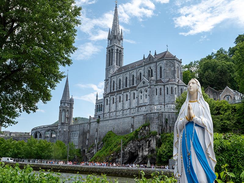 Pilgrimage through France: Lourdes, Lisieux & Paris