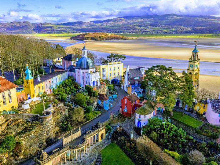 Portmeirion Hotel and Village  © Visit Britain