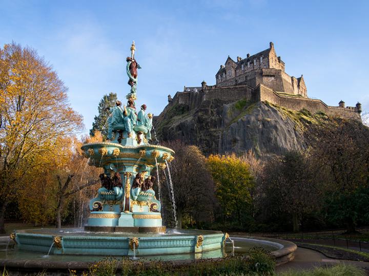 Edinburgh Castle in Autumn © Historic Environment Scotland